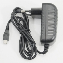 Универсално зарядно за таблети за 220V - microUSB - 2A